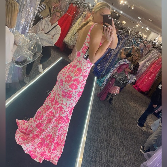 PROM DRESS!!! - Picture 2 of 6